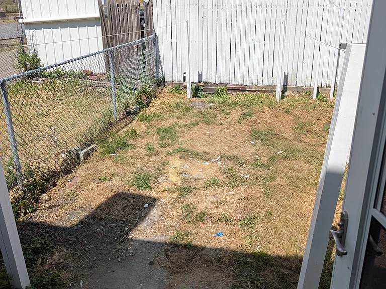 21 W Carroll St — Photo 9