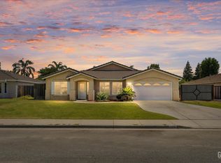 5601 Veneto St, Bakersfield, CA 93308