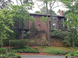 1 Rolleston Rd, Marblehead, MA 01945