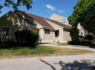 150 Sandy Point Rd #140, Old Saybrook, CT 06475