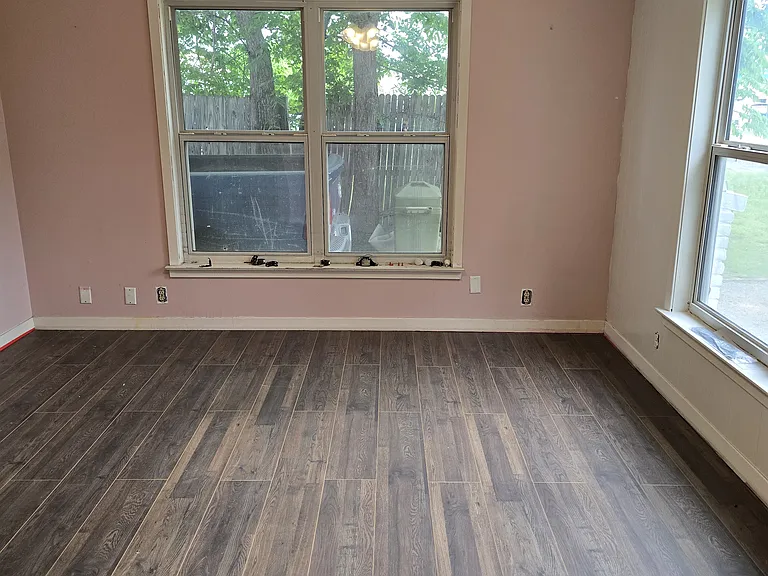 1620 Oakwood St — Photo 22