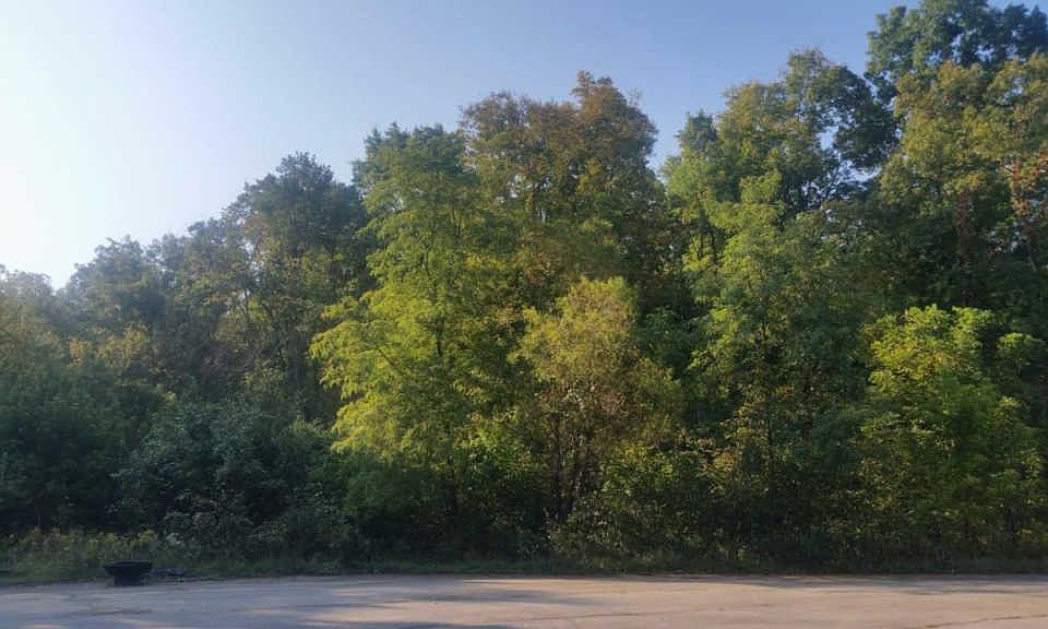 1st image of 120 Autumn Ln