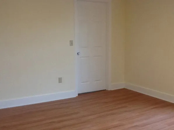 9 Main St #23, Freeport, ME 04032