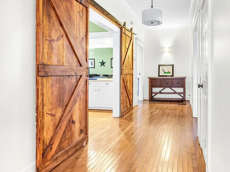 519 Rankin St NE — Photo 22