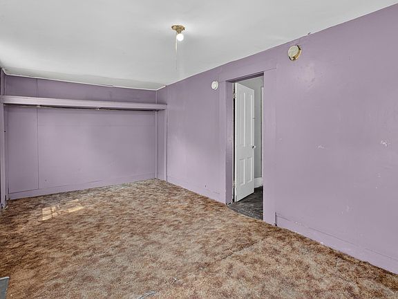 5th image of 602 2nd Ave E