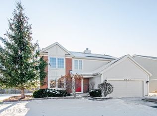 1677 Montclair Dr, Elgin, IL 60123