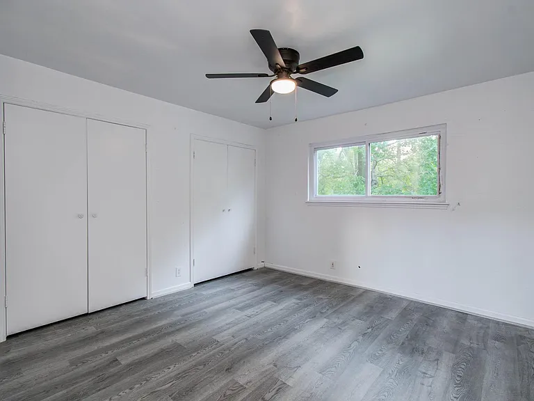 674 Ravensworth Dr — Photo 41