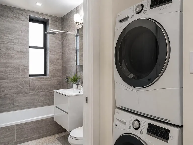 921 Washington Ave #380 — Photo 6