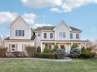 13 Mansion Ridge Boulevard, Monroe, NY 10950