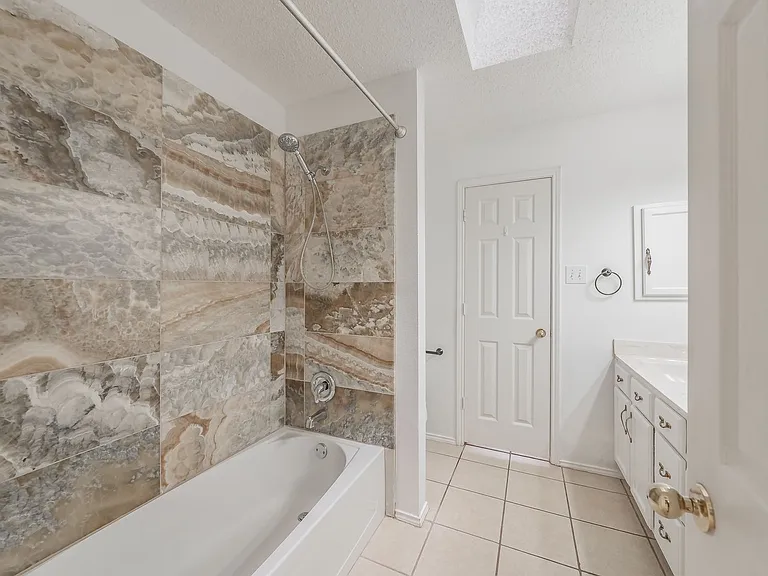 4728 Grant Park Ave — Photo 22
