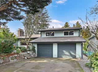 10561 30th Ave NE, Seattle, WA