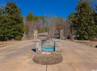 5000 McHenry Creek Cir, Little Rock, AR 72210