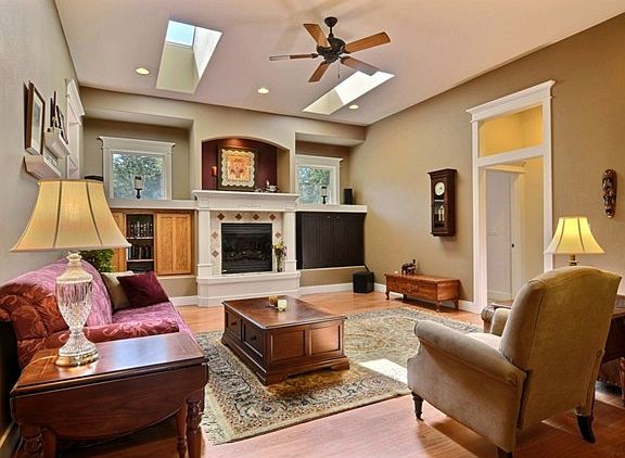 2nd image of 1533 SE Nylace Ln