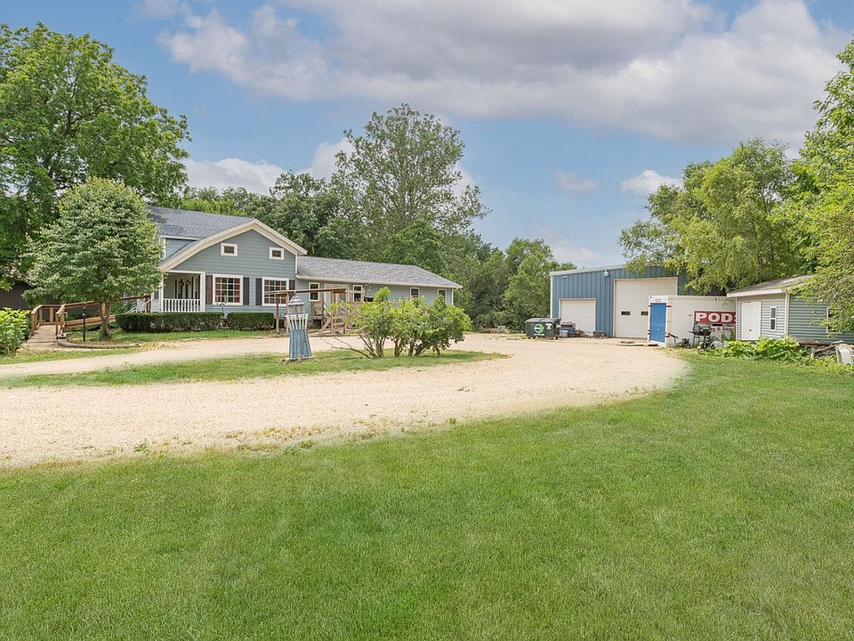 Look at this 3200+ SQFT HOUSE with a 2400 SQFT GARAGE on 1.1 acres!