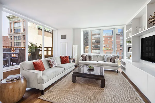 Sold by Compass | media 32