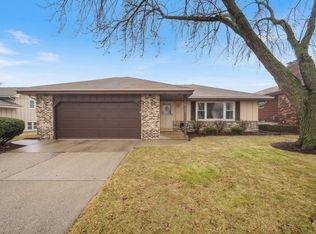 6105 68th St, Kenosha, WI 53142