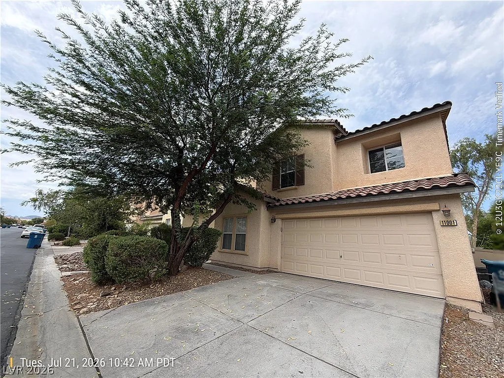 4 bed, 2.5 bath, 1584 sqft, $1,901 — Photo 2