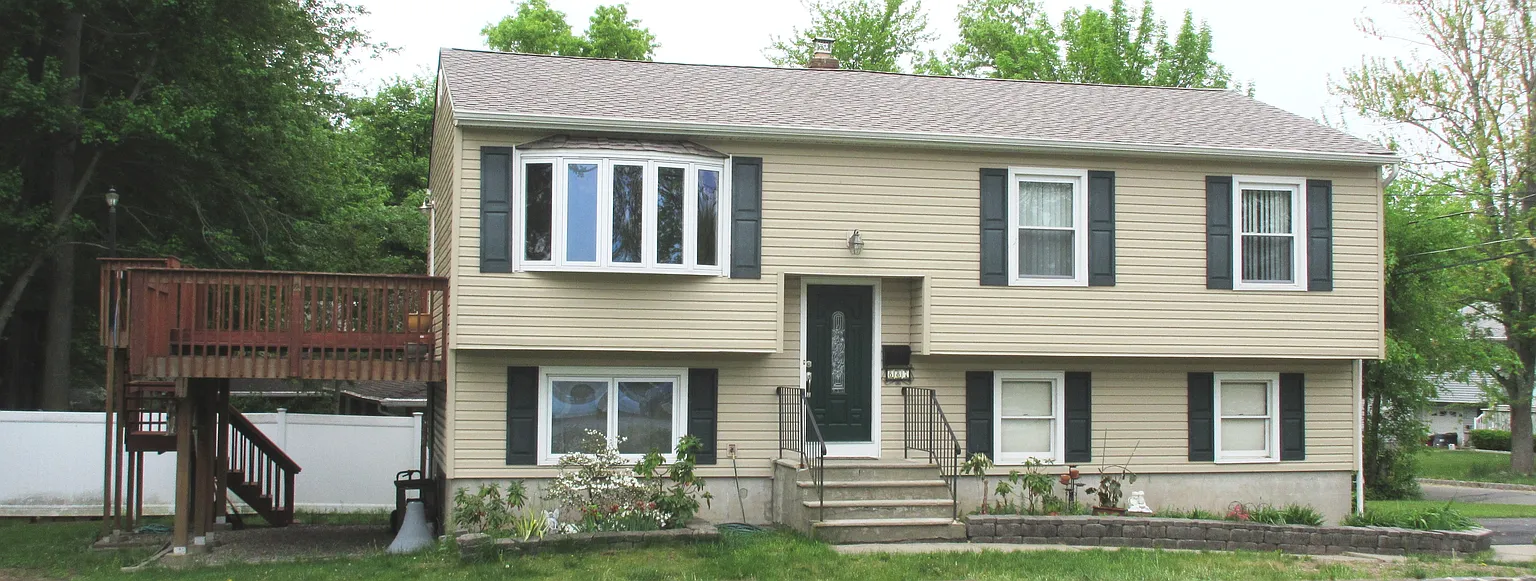 887 Lake Shore Dr photo 1