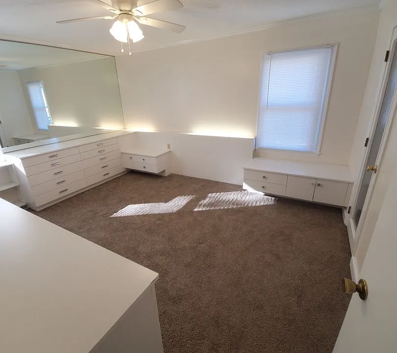 6051 Satterwhite
