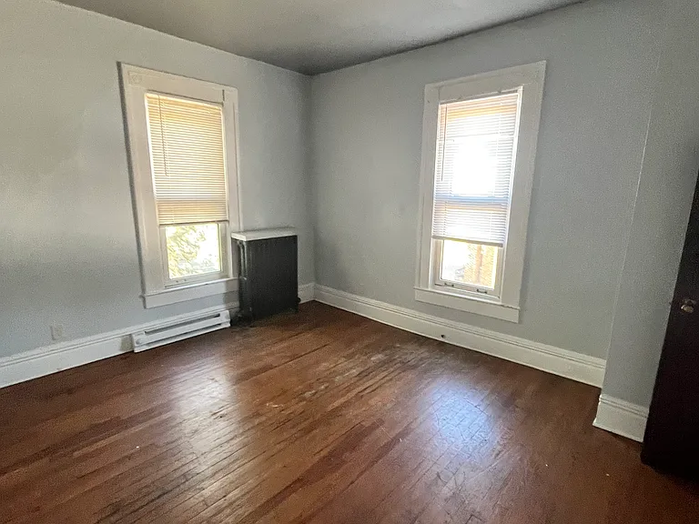 1125 S Anderson St — Photo 6