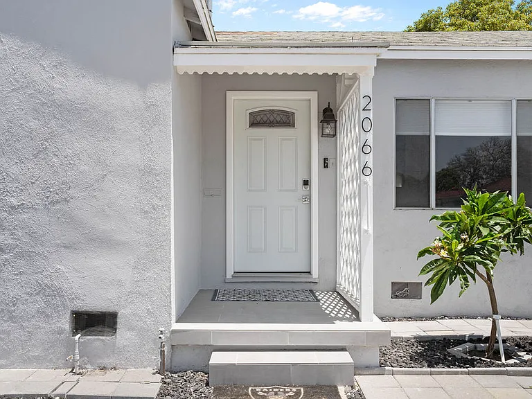 2066 Baltic Ave — Photo 18