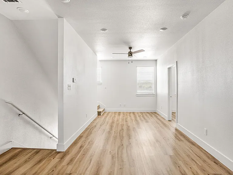 2509 Benbrook Blvd #902 — Photo 11
