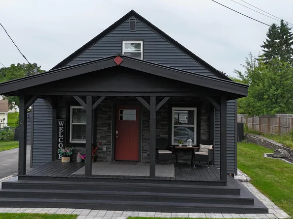 4 Trueworthy Avenue, Augusta, ME 04330