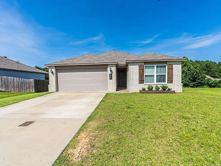 4904 Bedrock Dr — Photo 1