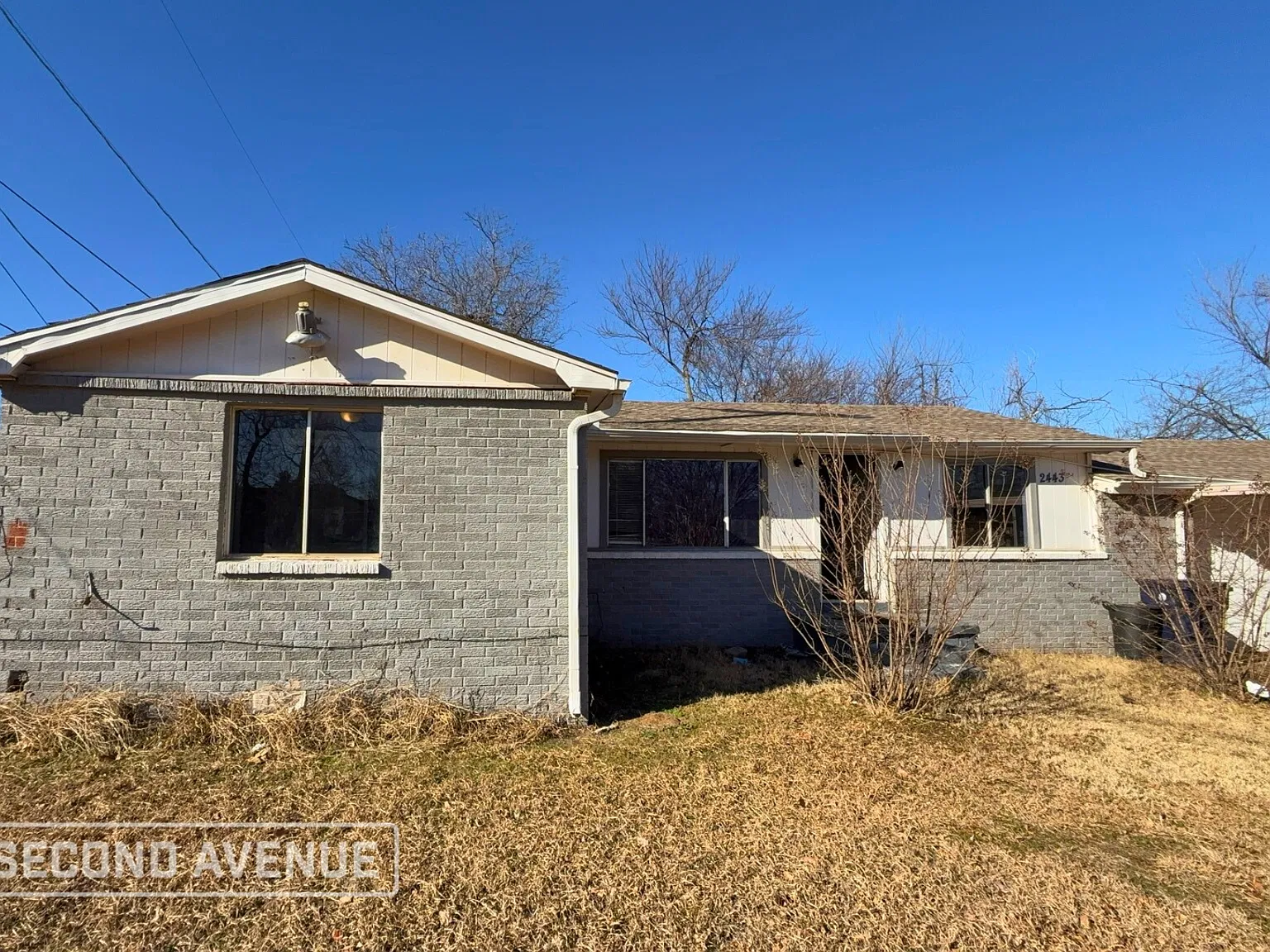3 bed, 1.0 bath, 1336 sqft, $1,009 — Photo 1