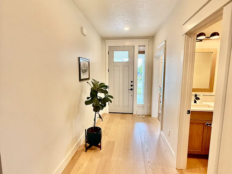 6157 S Ostrum Ave — Photo 6