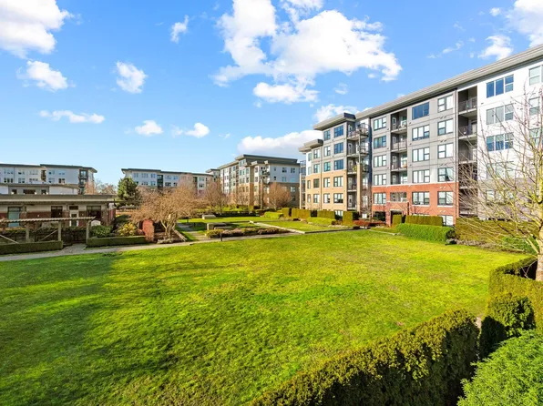 9388 Tomicki Ave #215, Richmond, BC V6X 0C4