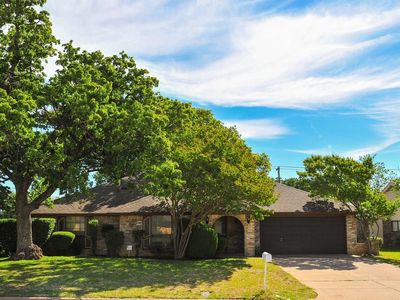 5709 Calumet Dr, Arlington, TX, 76017