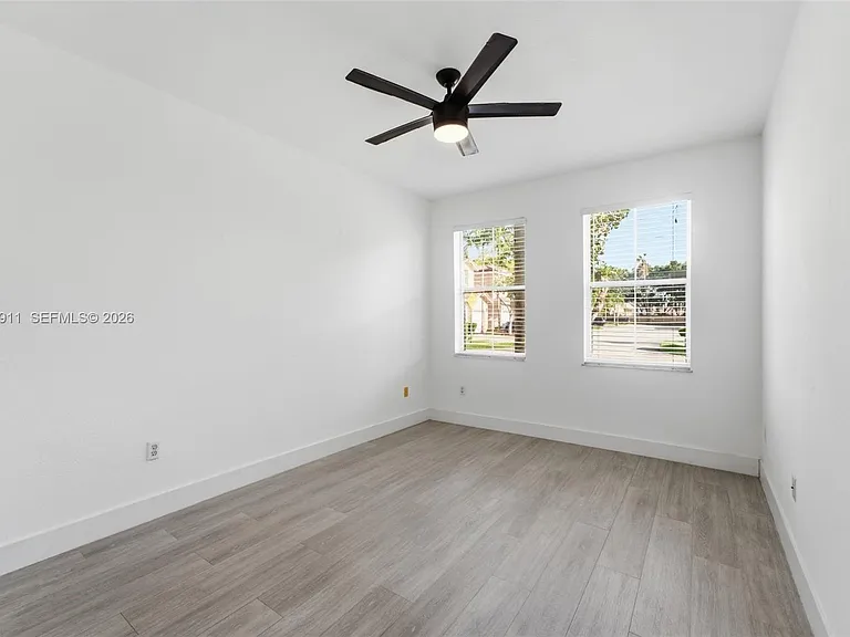 12594 SW 122nd St — Photo 9