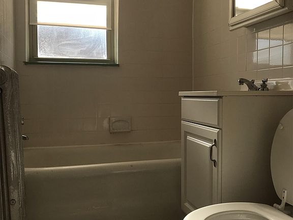 3rd image of 9218 S Bishop St APT 3A