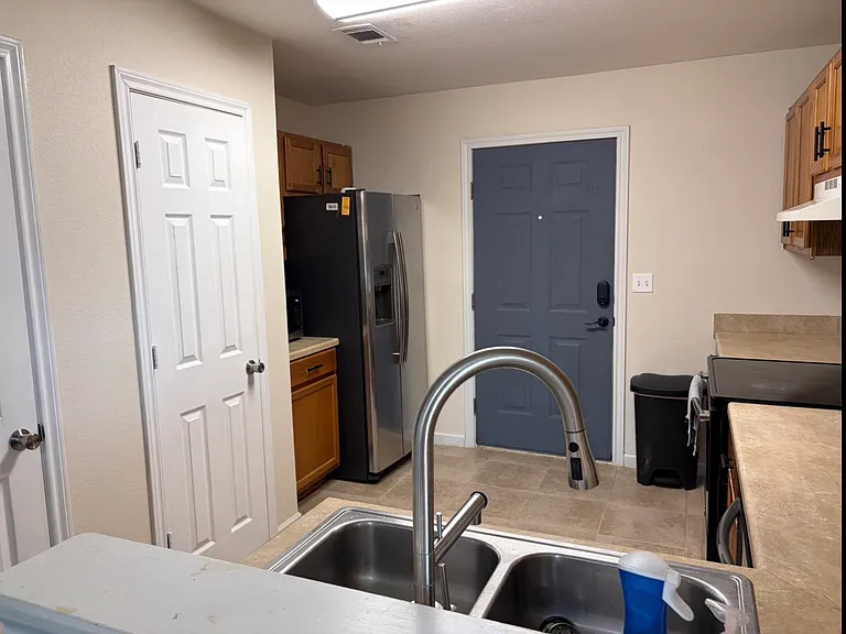 10500 Peterson Rd — Photo 2