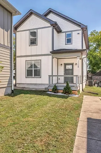 2405B Dowlan St #2405B — Photo 1