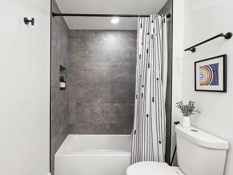 1006 Florida Ave NE #201 — Photo 13