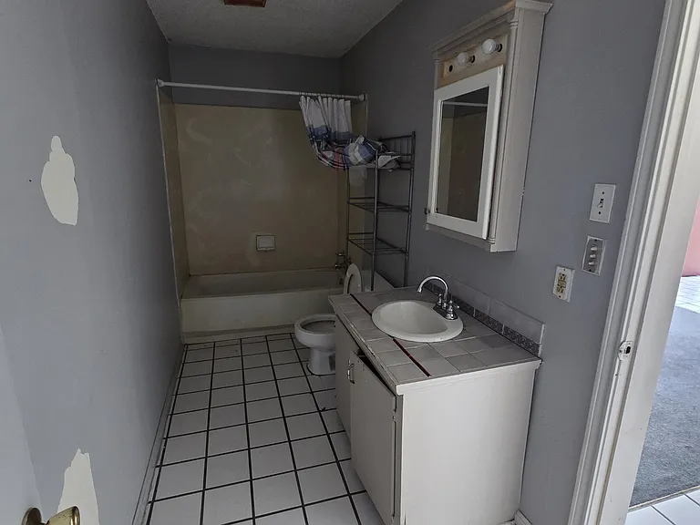 200 Rue Basin #1 — Photo 5
