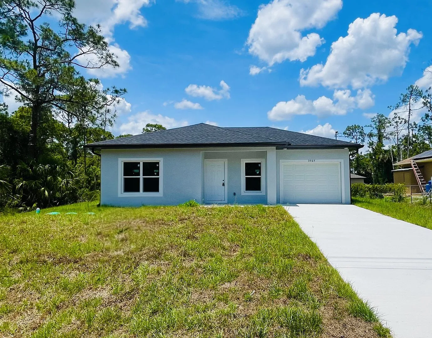 Brand New-Two Bed, Two Bath, One Car Garage — Photo 1