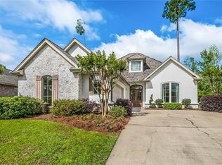 676 Longue View Pl, Madisonville, LA 70447