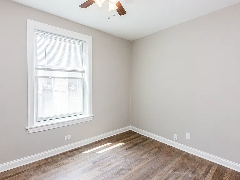 2113 W Caton St #3E — Photo 5