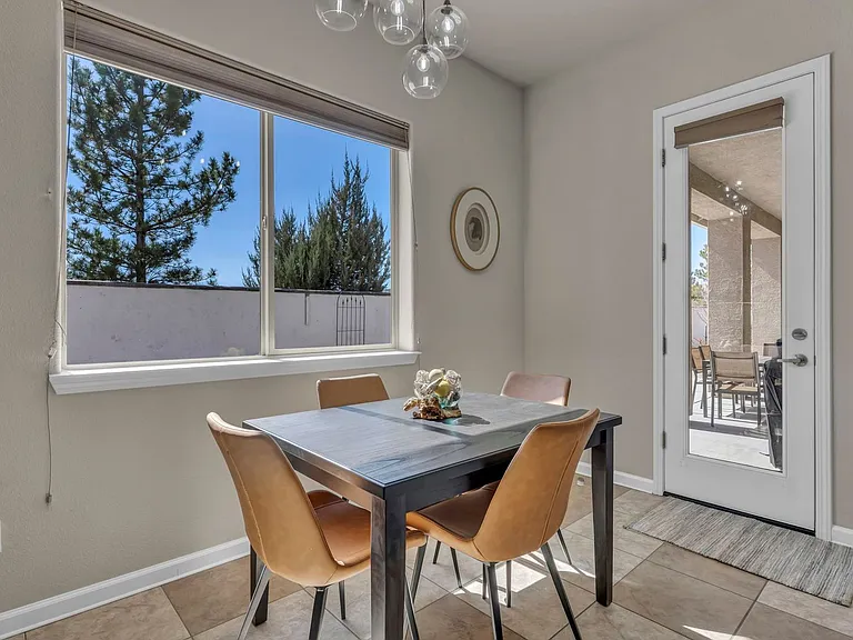 6328 Windy Meadow Dr — Photo 10