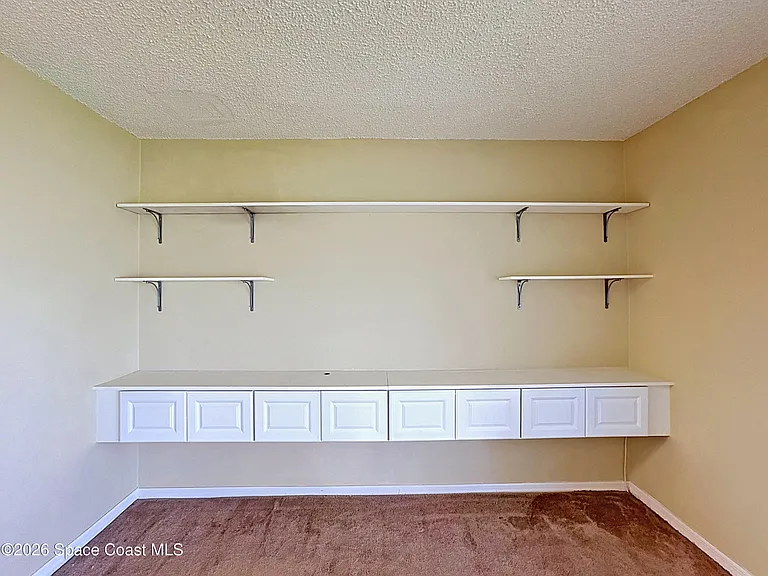 48 Bogart Pl — Photo 10