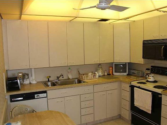 4th image of 1071 Ventnor P #1071