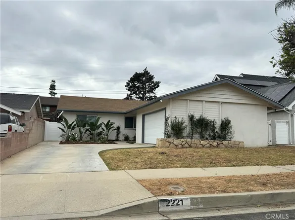2221 Amelia Ave, San Pedro, CA 90731