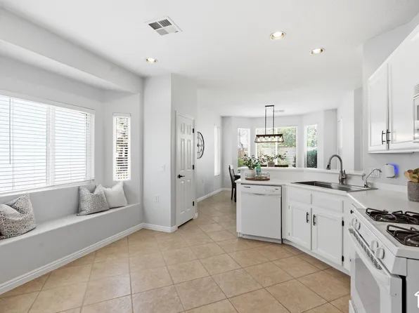 1804 W Red River Dr, Saint George, UT 84790