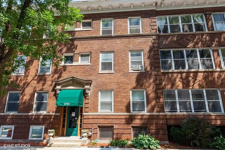 1704 E Kane Pl photo 1