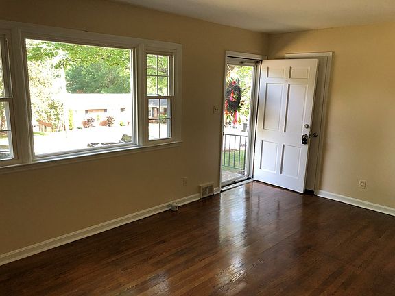 5th image of 118 Bel Aire Dr