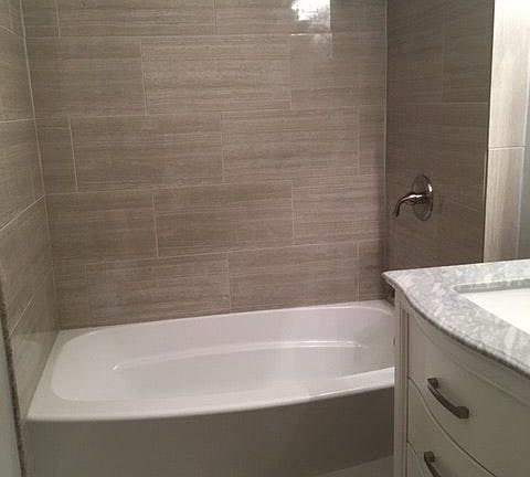 Ceramic tiled bath