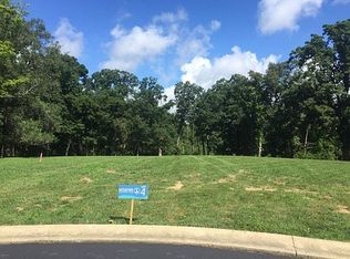 280 E Mueller Ct, Decatur, IL 62521